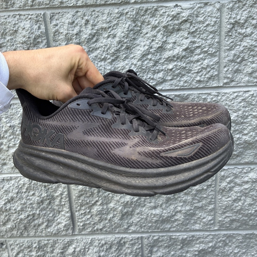 Hoka One One Clifton 9 Triple Black Men's Size 12D
